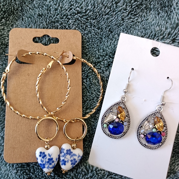 Earring Bundle - Picture 2 of 2